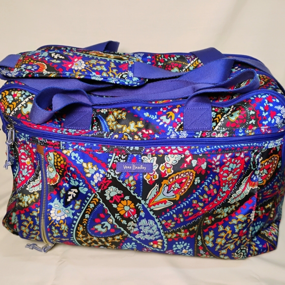 Vera Bradley Handbags - Vera Bradley Women's Blue Paisley Bag